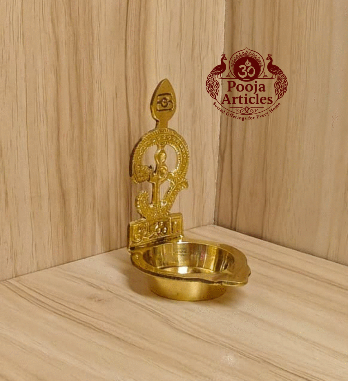Brass Om Muruga Vilakku (100g, 3.8 x 2.5 x 3 Inches) – Mesmerizing Pure Brass Lamp for Pooja & Home Decor