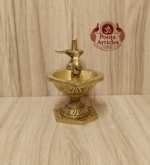 Buy Brass Pradosha Vilakku Online – 580g, 4.5" Powerful Lord Shiva Oil Lamp with Nandi & Shivling for Puja
