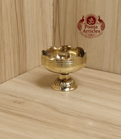 Buy Brass Tomato Diya – 40 g, 1.5″ Powerful Round Festival Vilakku For Home Use & Pooja