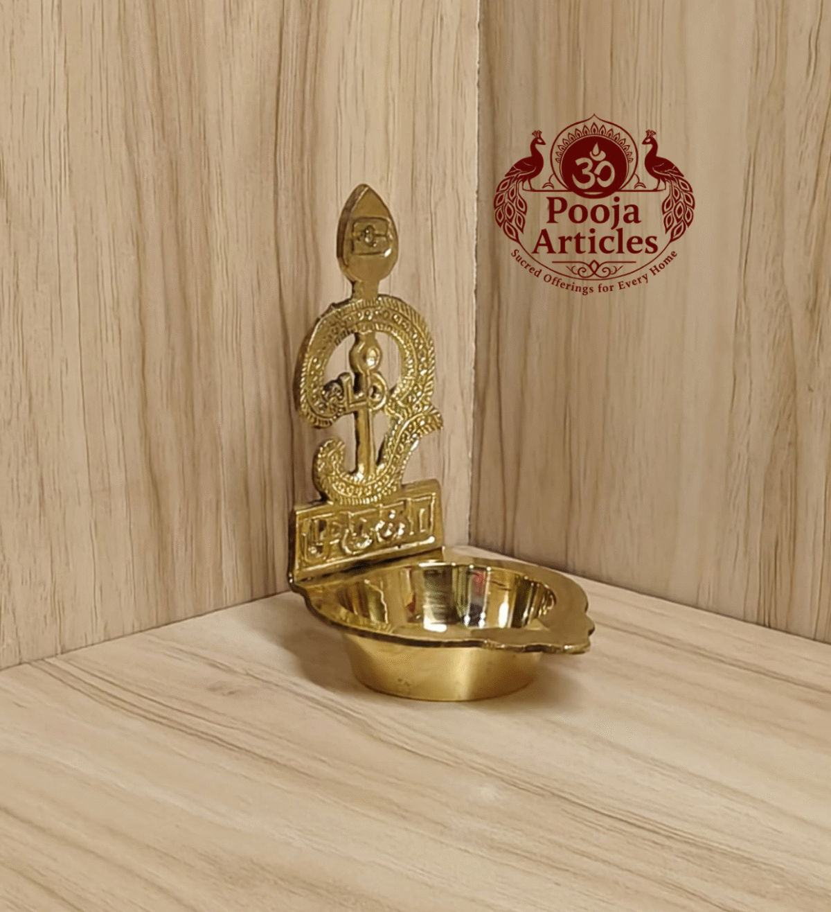 Om Vilakku (60g, 3.8 x 2.2 x 2.6 Inches) – Divine Brass Diya for Positive Energy and Pooja Rituals